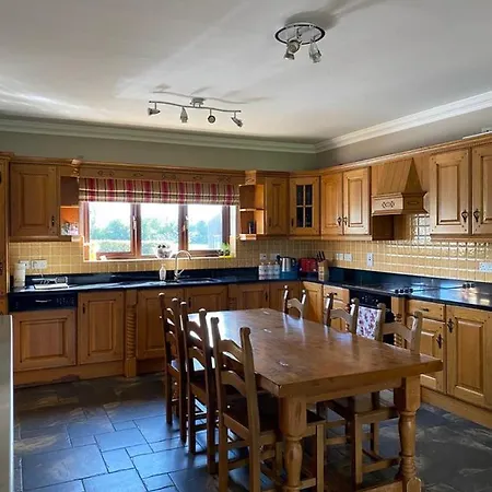 Homestay Gallagh Self Catering H18r252 Eircode *