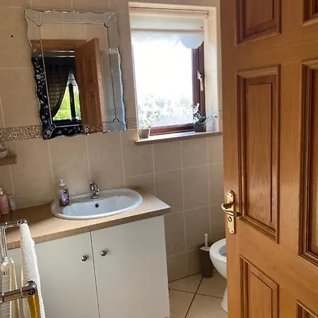 Homestay Gallagh Self Catering H18r252 Eircode *