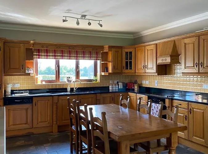 홈스테이 Gallagh Self Catering H18r252 Eircode *