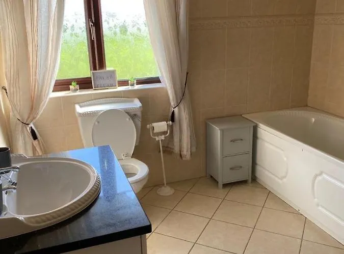 홈스테이 Gallagh Self Catering H18r252 Eircode 모니건